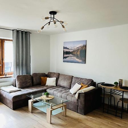 Apartament Kolejowa 7 Apartment Nowy Targ Luaran gambar