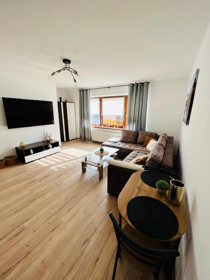 Apartament Kolejowa 7 Apartment Nowy Targ Luaran gambar