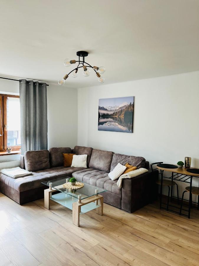 Apartament Kolejowa 7 Apartment Nowy Targ Luaran gambar